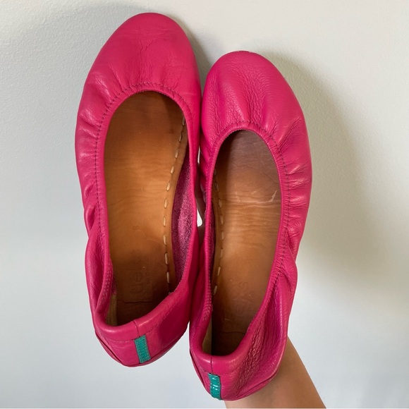Tieks by Gavrieli Women's Fuchsia Leather Ballet Flats Size 8 - Picture 6 of 13